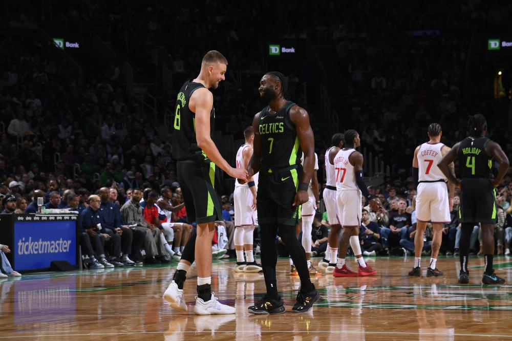 专家预计休 专家预计休